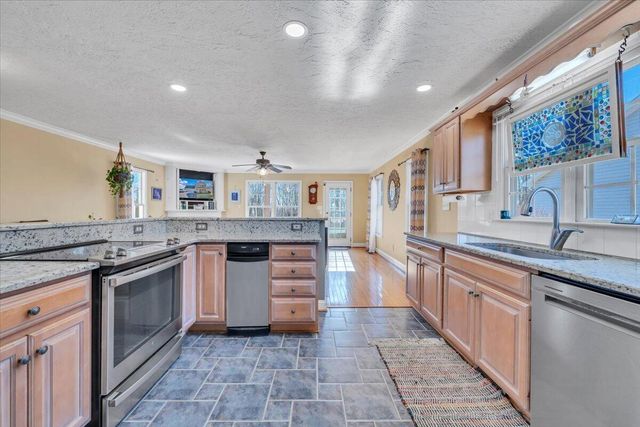 5873 Buckland Mill RD, Roanoke, VA 24019