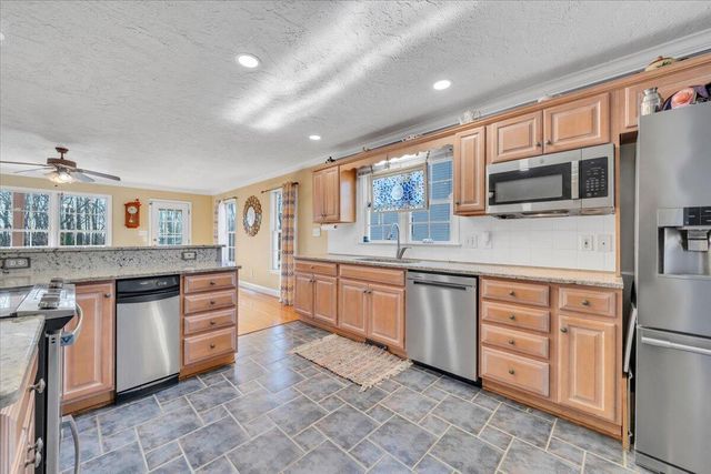 5873 Buckland Mill RD, Roanoke, VA 24019