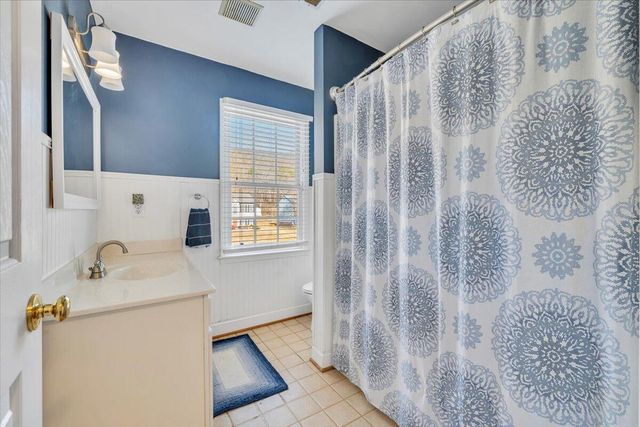 5873 Buckland Mill RD, Roanoke, VA 24019