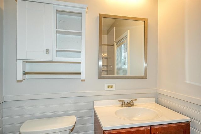 12 Hayes 12, Maynard, MA 01754