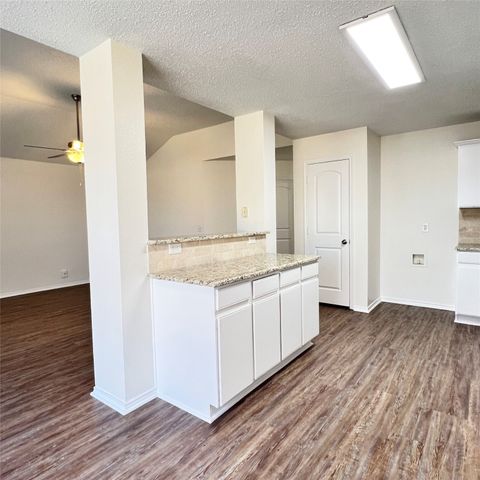 1715 Citadel Drive, Glenn Heights, TX 75154