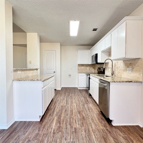 1715 Citadel Drive, Glenn Heights, TX 75154