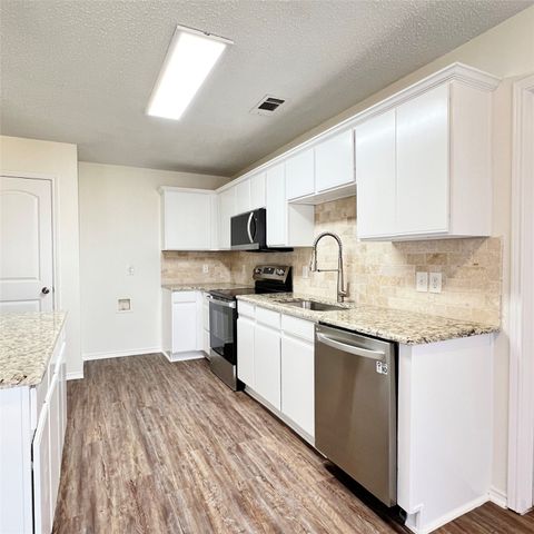 1715 Citadel Drive, Glenn Heights, TX 75154