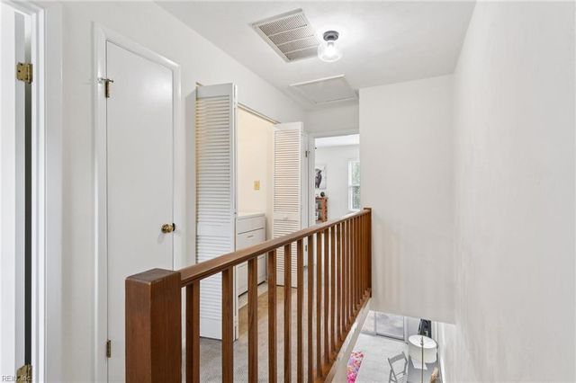 16 Bayview Court, Hampton, VA 23664