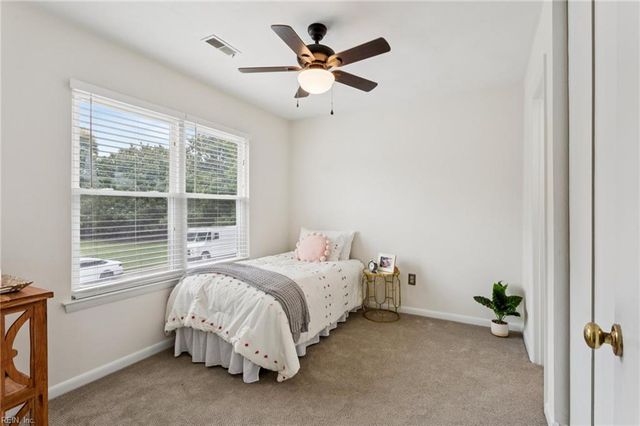 16 Bayview Court, Hampton, VA 23664