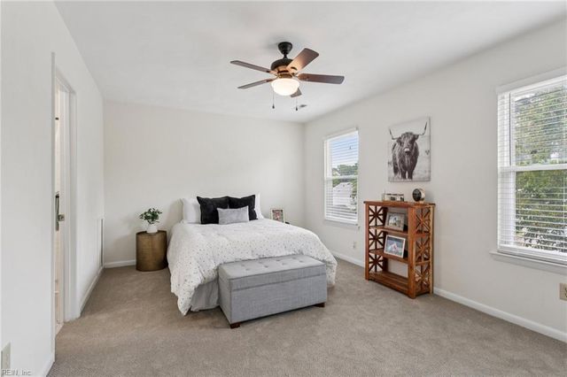 16 Bayview Court, Hampton, VA 23664