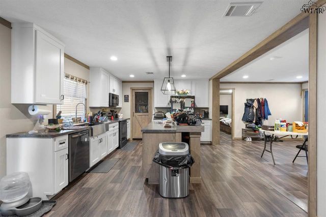 206 PARK AVENUE, Electra, TX 76360