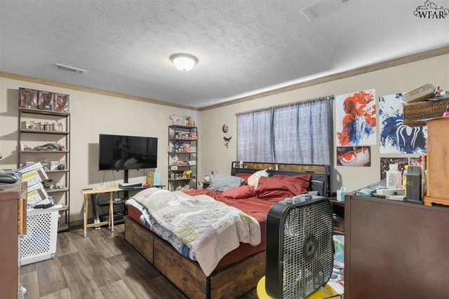 206 PARK AVENUE, Electra, TX 76360