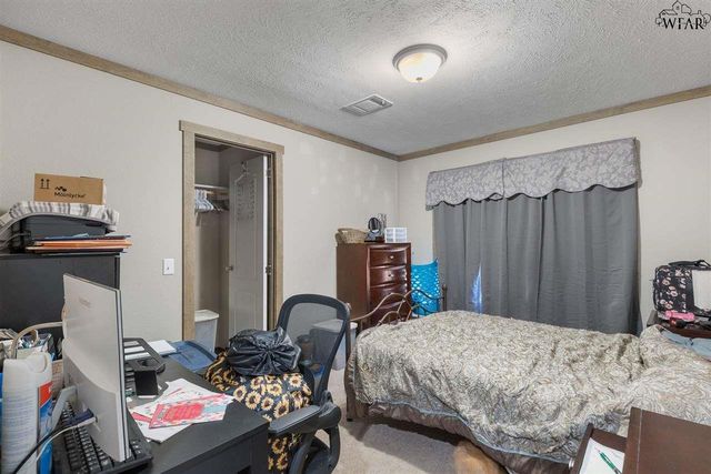 206 PARK AVENUE, Electra, TX 76360