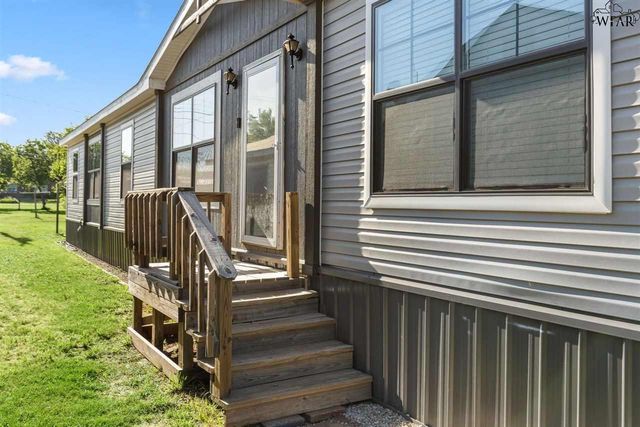 206 PARK AVENUE, Electra, TX 76360