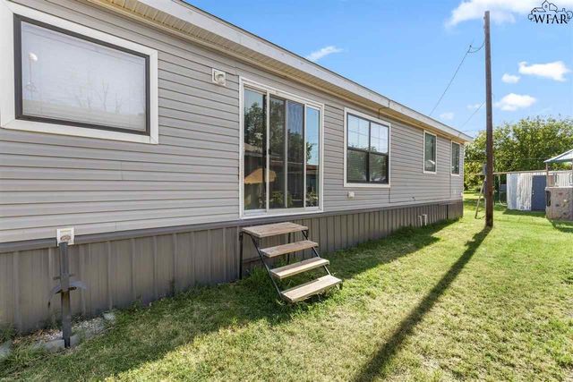 206 PARK AVENUE, Electra, TX 76360