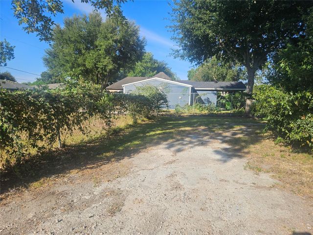 1105A Yorktown Street, Richmond, TX 77469