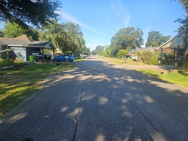 1105A Yorktown Street, Richmond, TX 77469