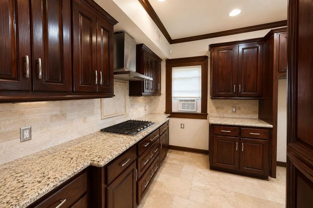 719 N Resident Street, Wharton, TX 77488