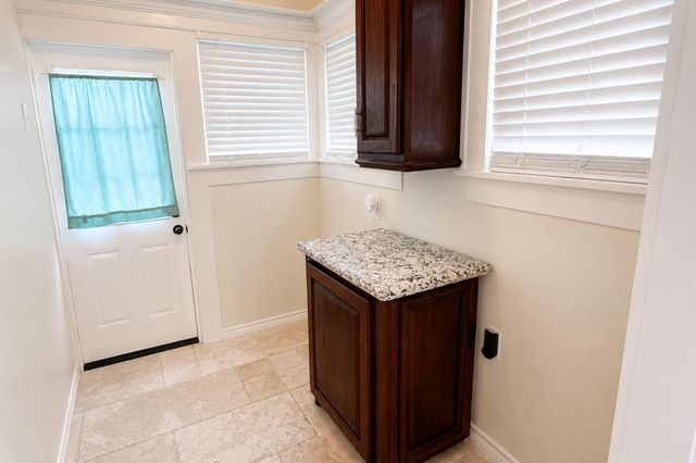 719 N Resident Street, Wharton, TX 77488