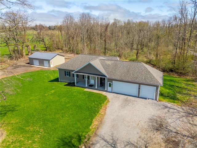 4976 Schoolhouse Road, Walworth, NY 14519