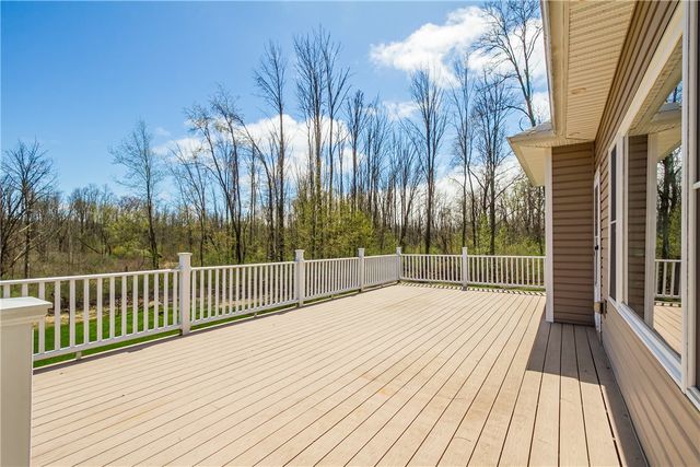 4976 Schoolhouse Road, Walworth, NY 14519