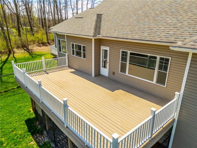 4976 Schoolhouse Road, Walworth, NY 14519