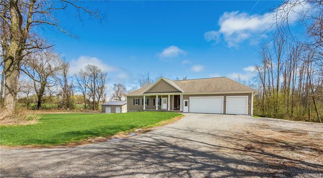 4976 Schoolhouse Road, Walworth, NY 14519