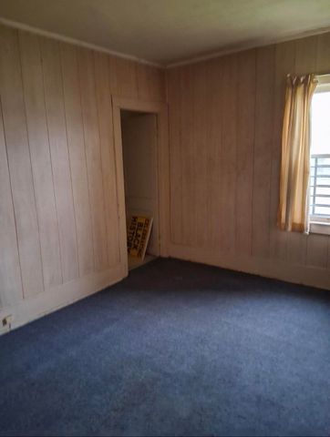 818 E Dewey Road, Flint, MI 48505