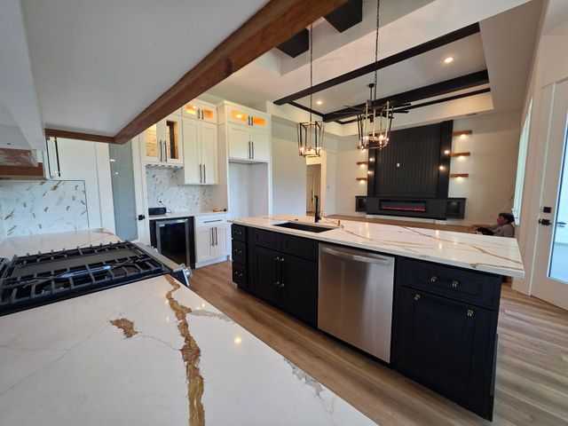 2503 North Avenue, Pasadena, TX 77506