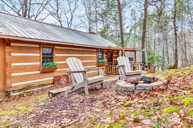 1505 Dawn LN, Sevierville, TN 37876
