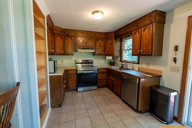 35 OLD PINE Road, Narragansett, RI 02882