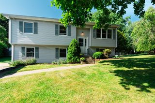 35 OLD PINE Road, Narragansett, RI 02882