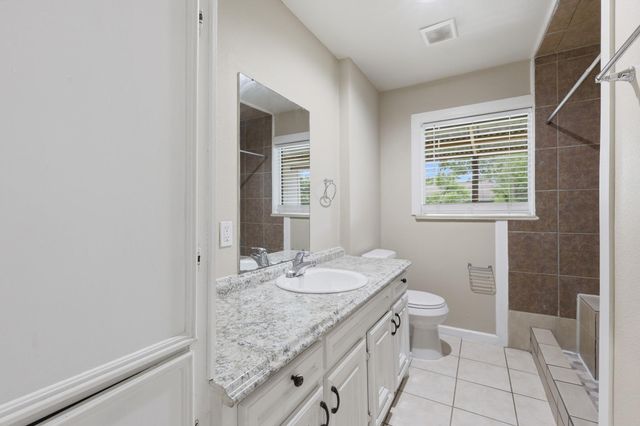10011 Aves Street, Houston, TX 77034