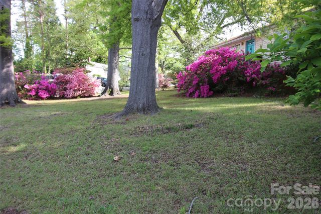 3300 Maywood Drive, Charlotte, NC 28205