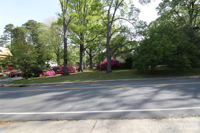 3300 Maywood Drive, Charlotte, NC 28205