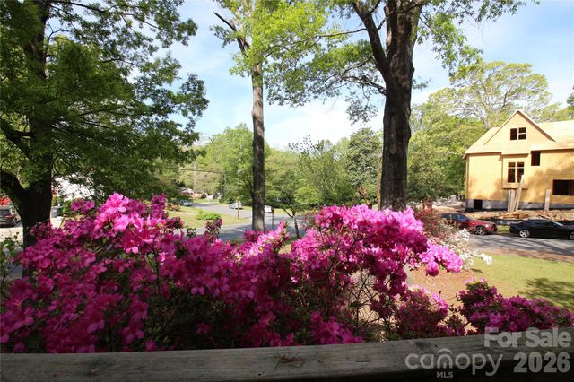 3300 Maywood Drive, Charlotte, NC 28205