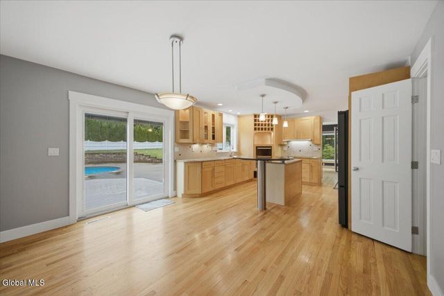 20 Orchard Drive, Queensbury, NY 12804