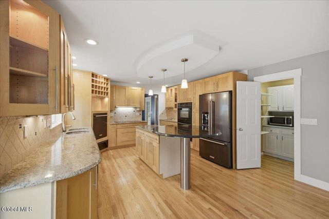 20 Orchard Drive, Queensbury, NY 12804
