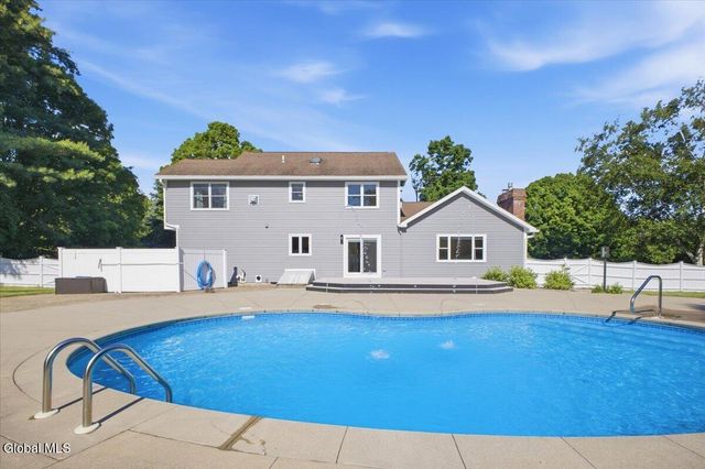 20 Orchard Drive, Queensbury, NY 12804