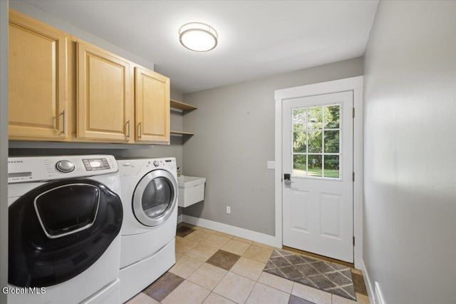 20 Orchard Drive, Queensbury, NY 12804