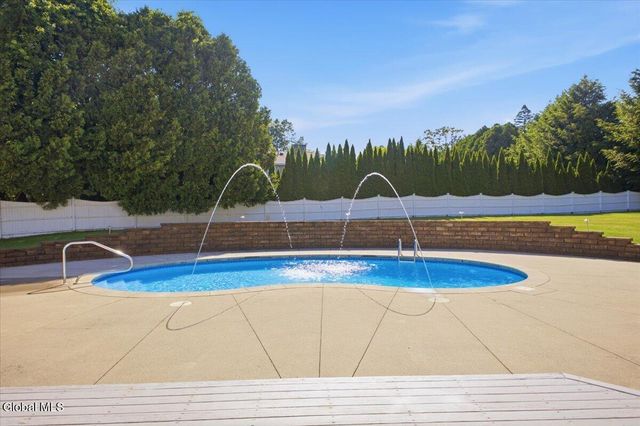 20 Orchard Drive, Queensbury, NY 12804
