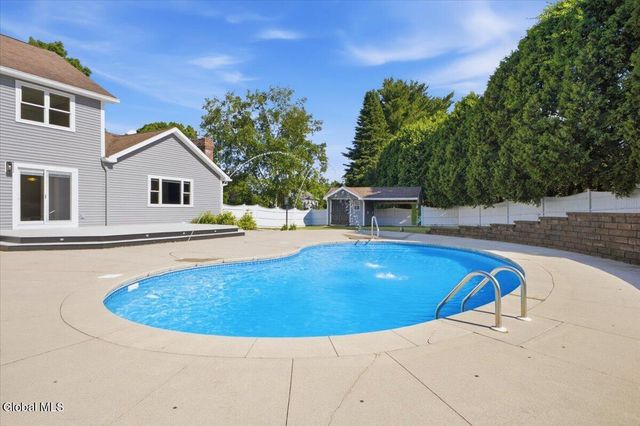 20 Orchard Drive, Queensbury, NY 12804