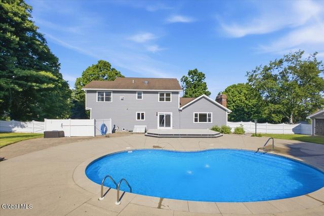 20 Orchard Drive, Queensbury, NY 12804