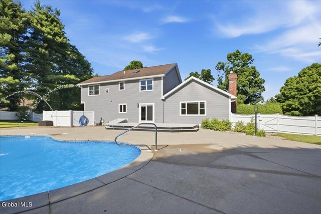 20 Orchard Drive, Queensbury, NY 12804