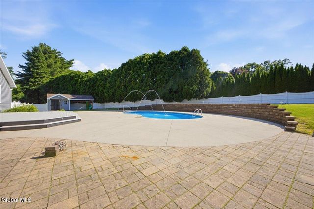 20 Orchard Drive, Queensbury, NY 12804