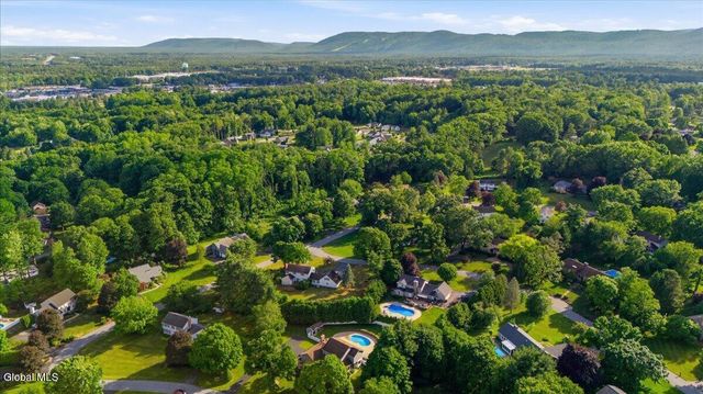 20 Orchard Drive, Queensbury, NY 12804