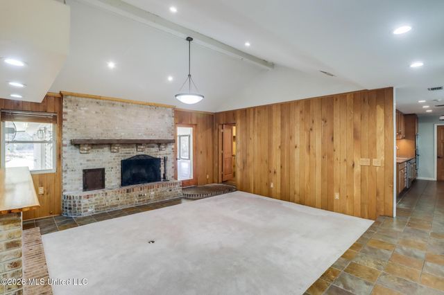 11201 Creek Drive, Gulfport, MS 39503