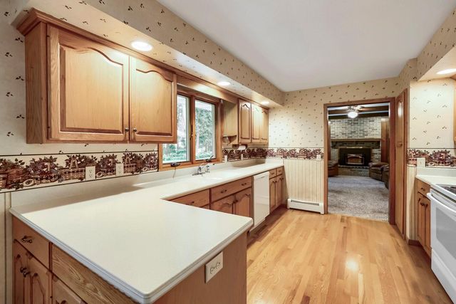 3081 Laverne Court N, Lake Elmo, MN 55042