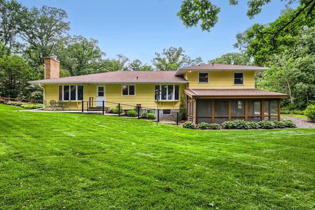 3081 Laverne Court N, Lake Elmo, MN 55042