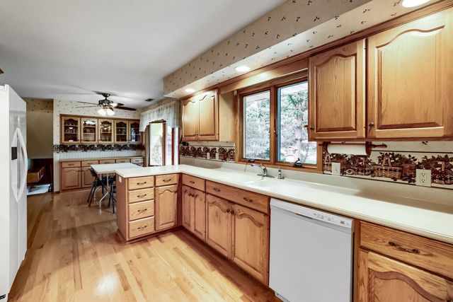 3081 Laverne Court N, Lake Elmo, MN 55042