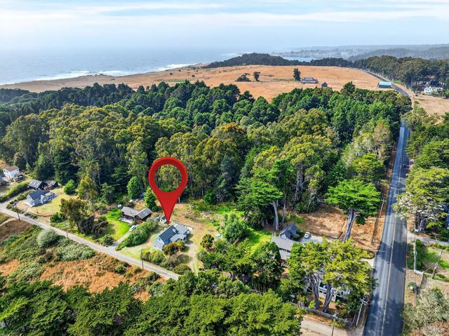 45050 Peterson St, Little River, CA 95456