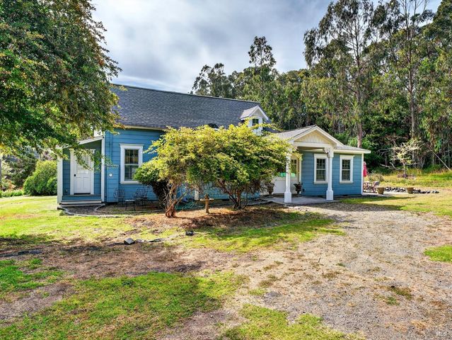 45050 Peterson St, Little River, CA 95456