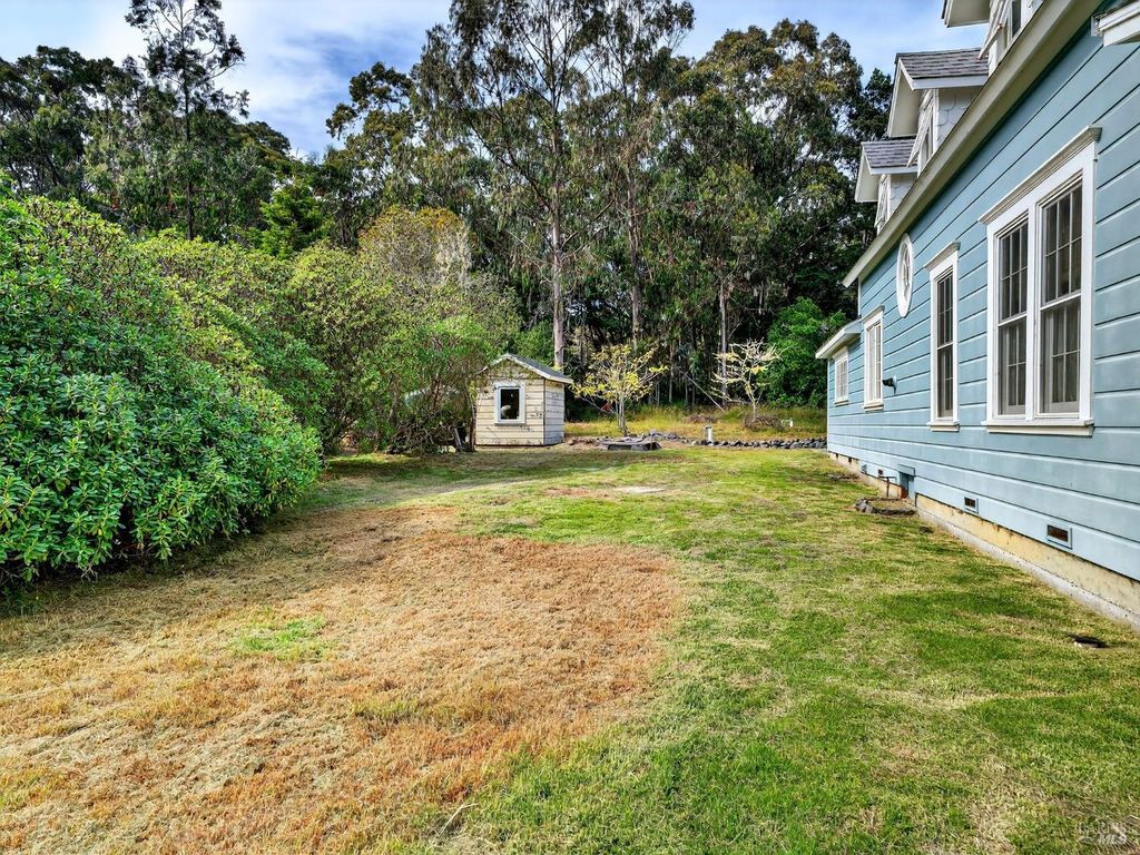 45050 Peterson St, Little River, CA 95456