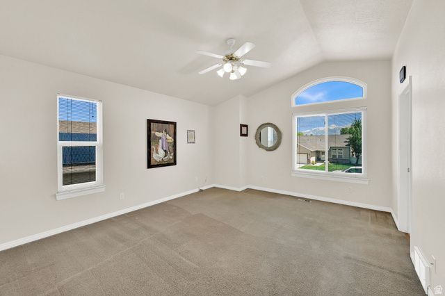 9592 WOOD PARK LN, South Jordan, UT 84009